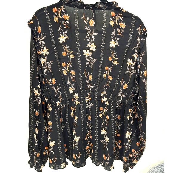 Doe & Rae Black Floral Blouse - Size Large - Picture 2 of 5